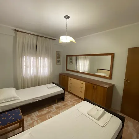 Breezy Retreat Apartment Durrës